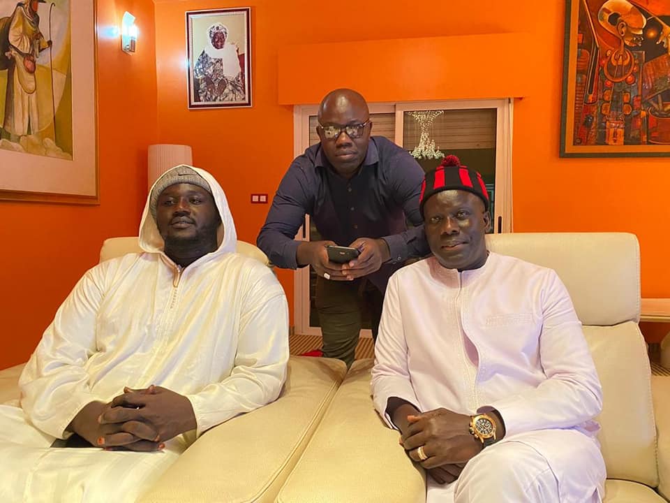 Urgent : Enfin Balla Gaye 2,Ahmeth Aïdara et Malick Gakou s&rsquo;assoie autour d&rsquo;une table.