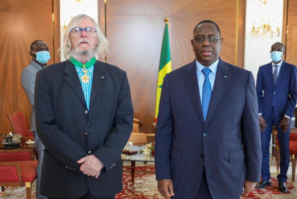 (Photos)Le Président Macky Sall a reçu ce matin le Professeur Didier Raoult.
