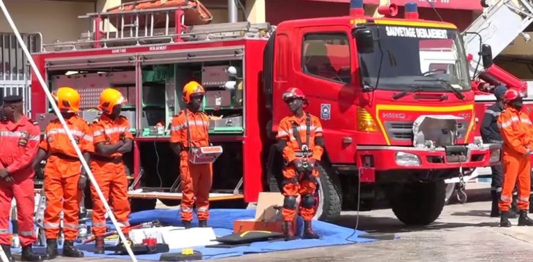 Pour une affaire de matelas : Deux sapeurs-pompiers se bagarrent et atterrissent à la barre