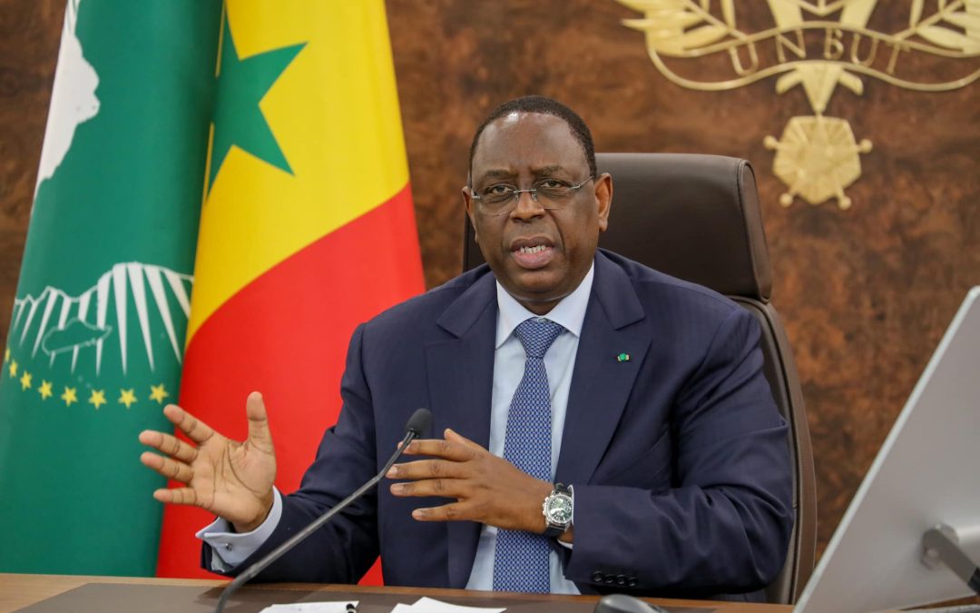 L’ancien président sénégalais porte plainte pour faux et usage de faux