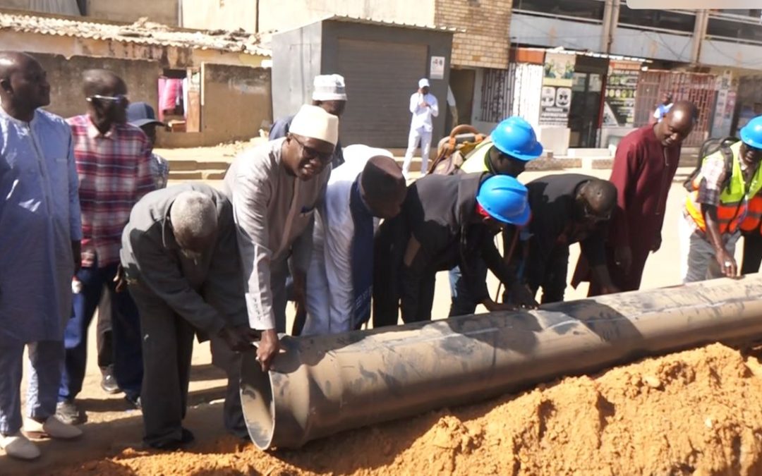 Ndiaremé Limamoulaye en Action : Lancement du Projet PINGGIRI 2 pour l’Assainissement Urbain