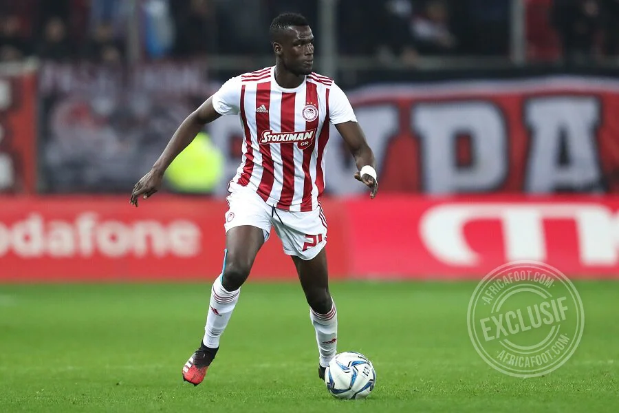 Ousseynou Ba : Le Roc Sénégalais Qui Sculpte le Jeu à Basaksehir